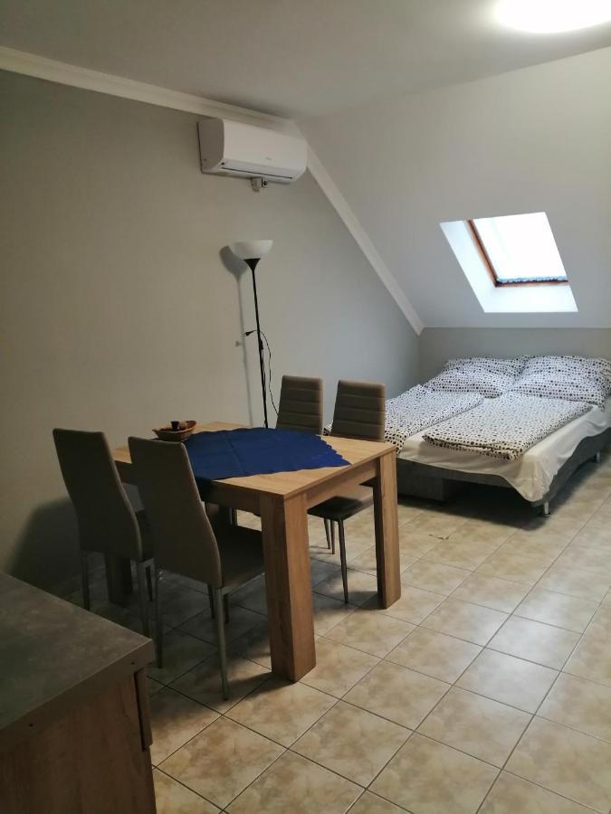 Apartman Pavai Hajdúszoboszló Екстериор снимка