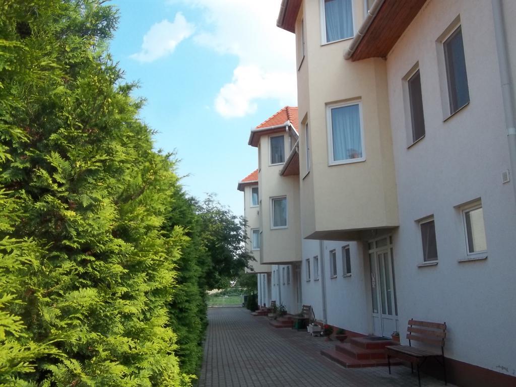 Apartman Pavai Hajdúszoboszló Екстериор снимка